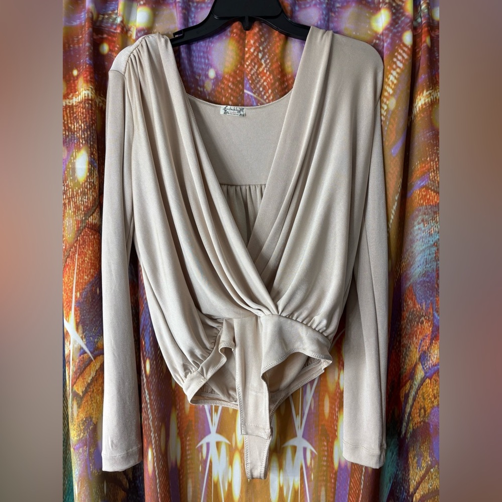 Free People Intimately Pink Pearl Turnt Bodysuit V-Neck ✨ NWOT💖